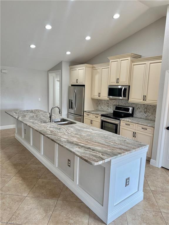CAPE CORAL - Residential Lease
