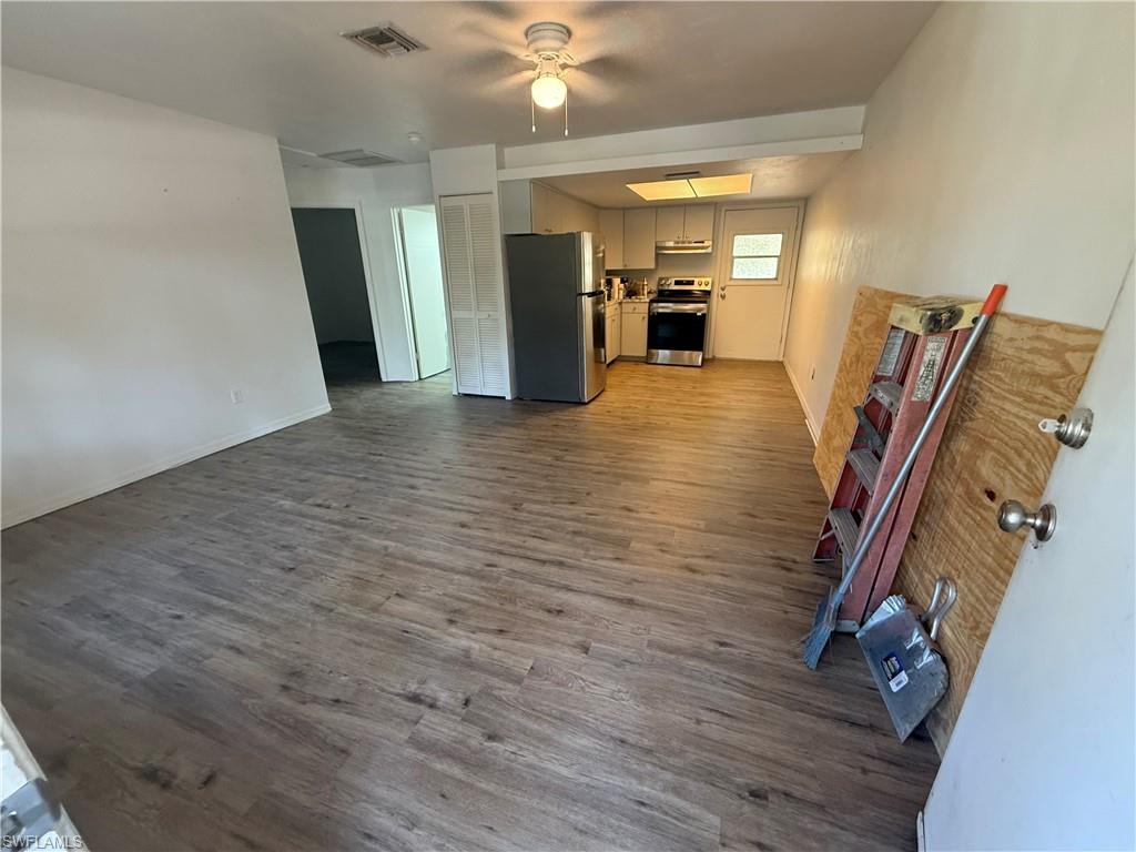 LAKEVILLE - Residential Income