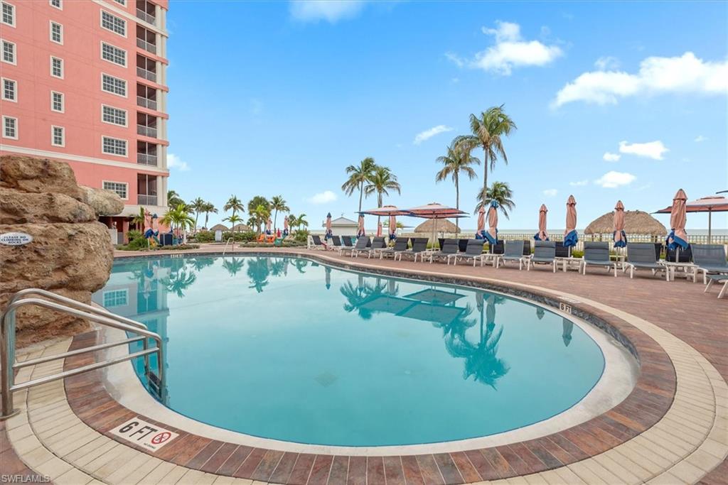 SANIBEL VIEW VILLAS - Residential