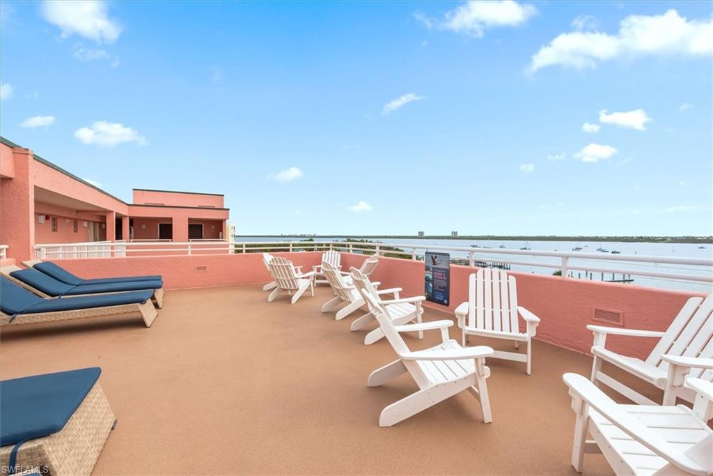 SANIBEL VIEW VILLAS - Residential