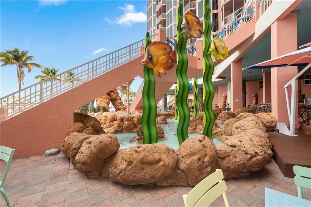 SANIBEL VIEW VILLAS - Residential