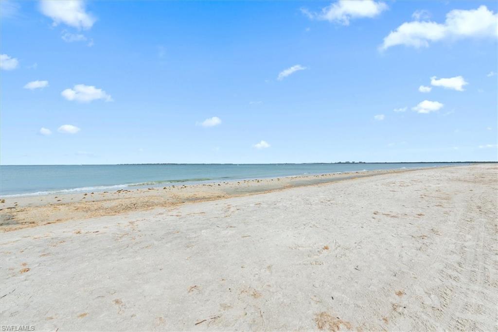 SANIBEL VIEW VILLAS - Residential