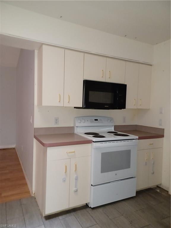 GULF COVE - Residential