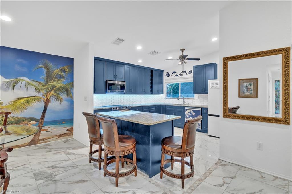 ROYAL WOODS - Residential Lease
