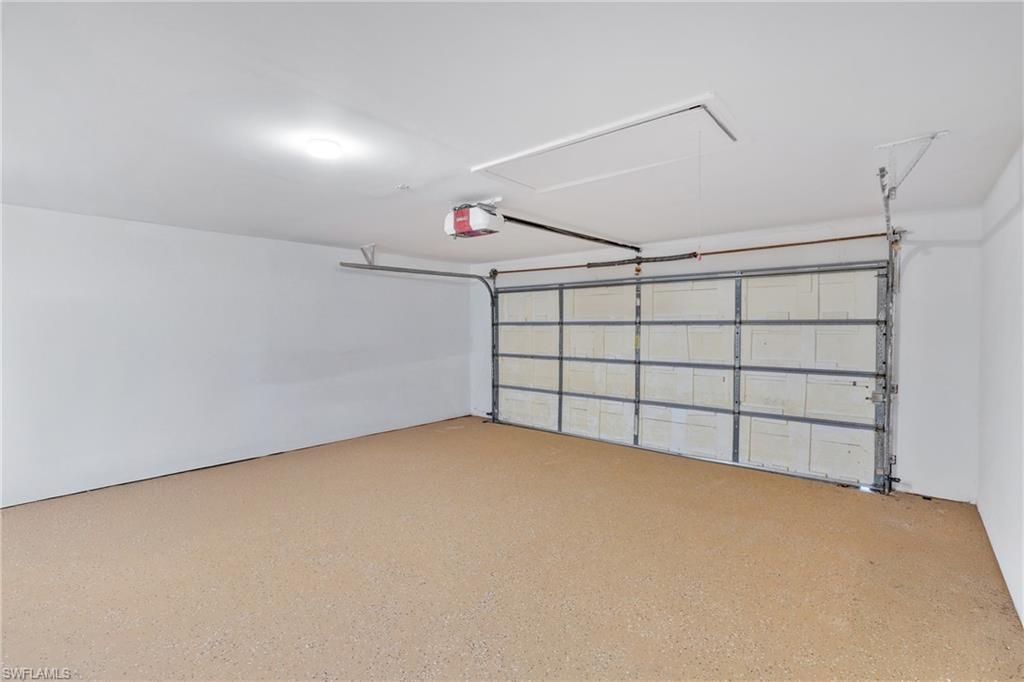 ROYAL WOODS - Residential Lease