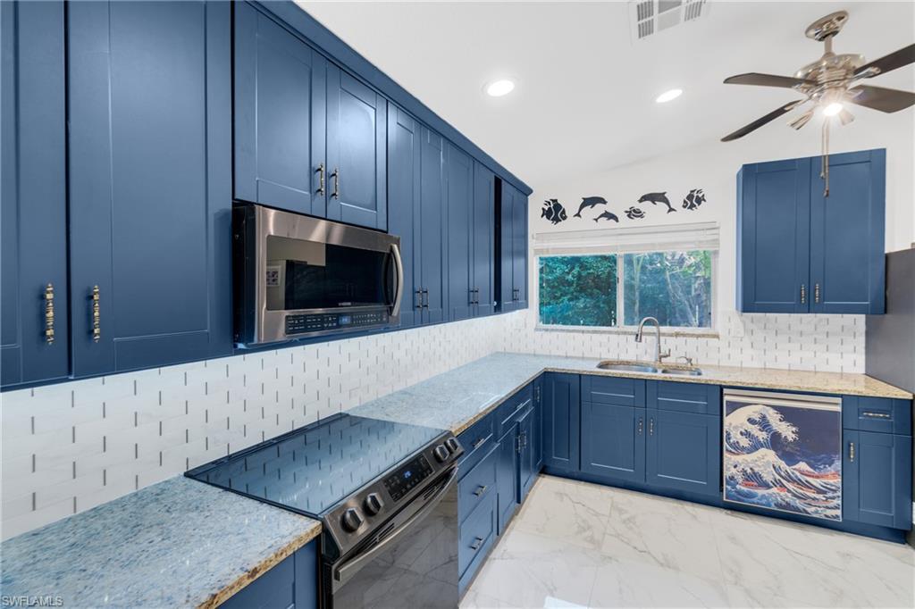 ROYAL WOODS - Residential Lease