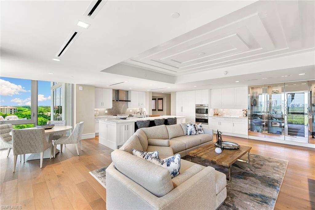 MYSTIQUE - Residential