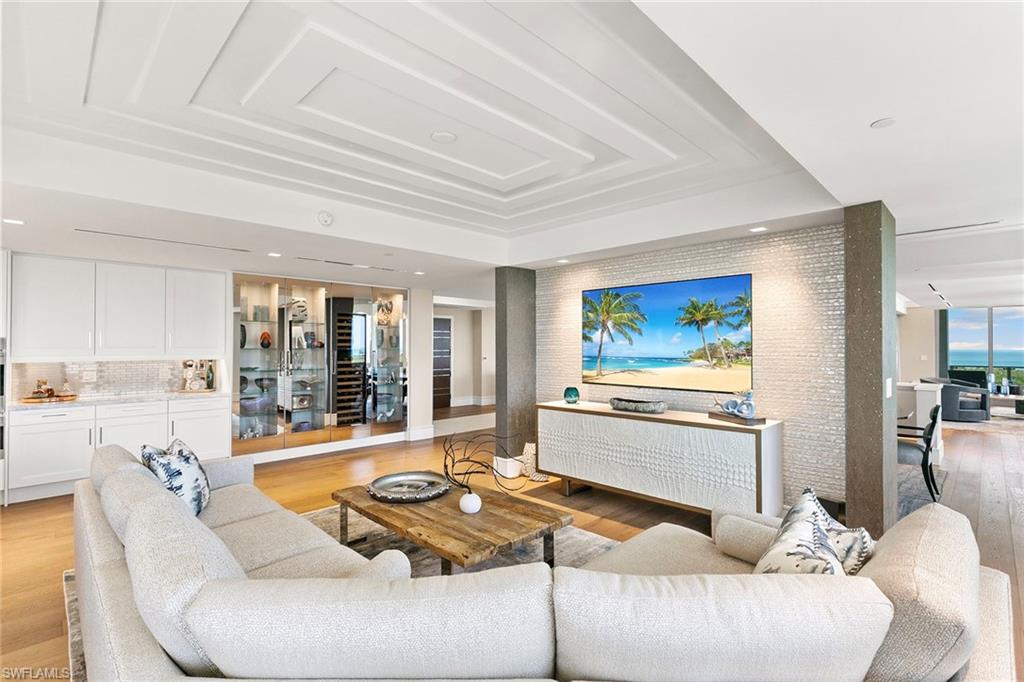 MYSTIQUE - Residential