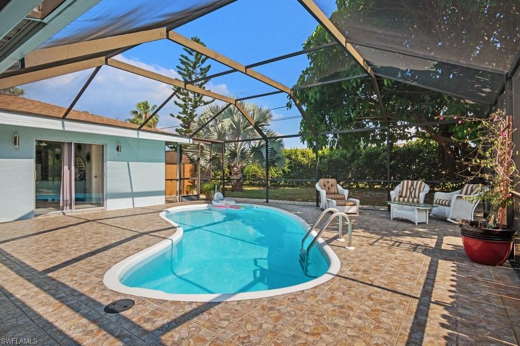 WILLOUGHBY ACRES - Residential