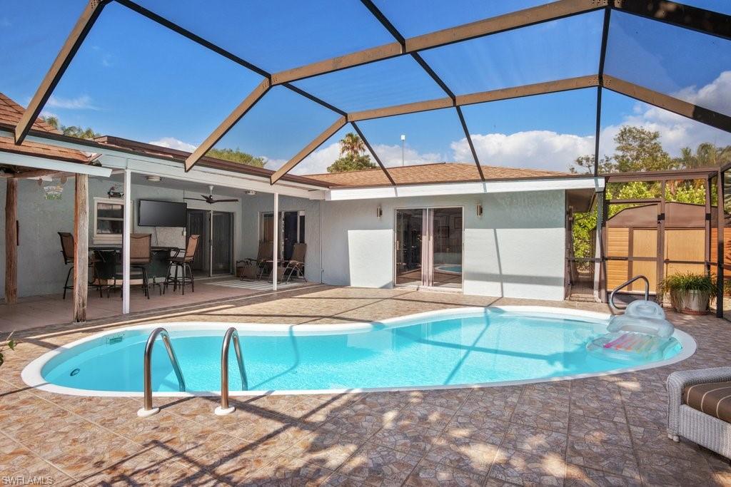 WILLOUGHBY ACRES - Residential