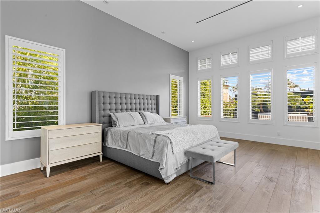 GOLDEN SHORES - Residential