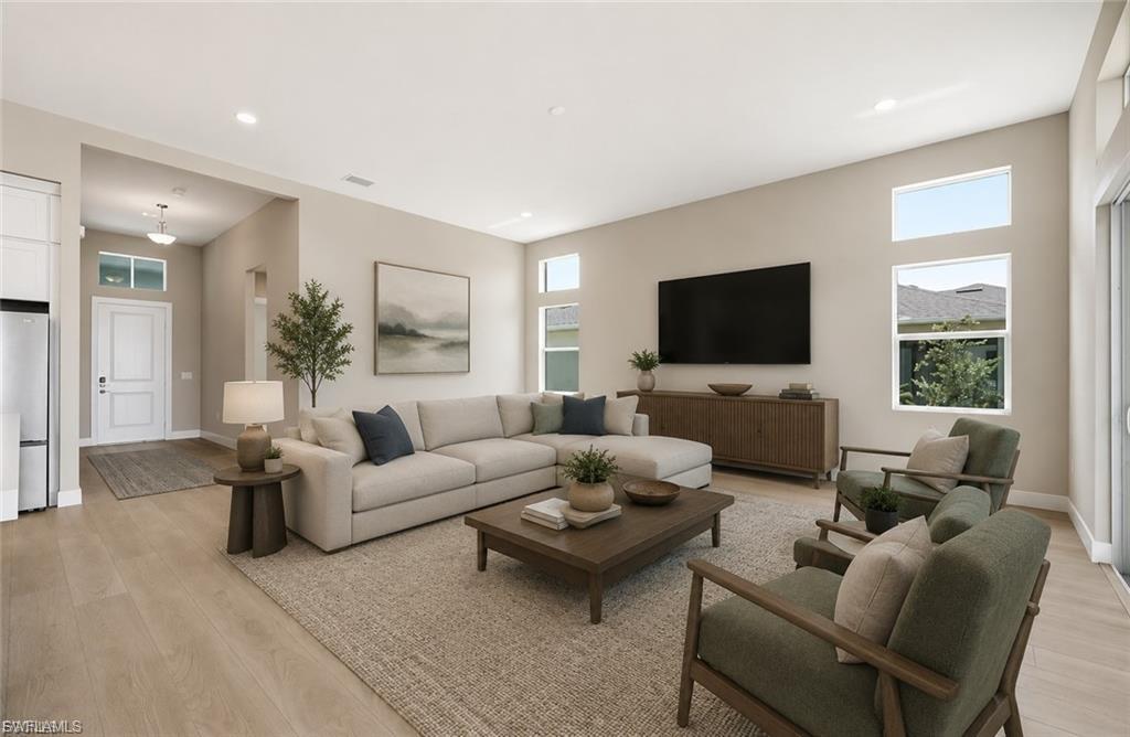 SEVEN SHORES - Residential