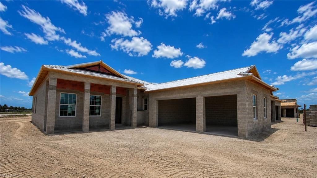 SEVEN SHORES - Residential