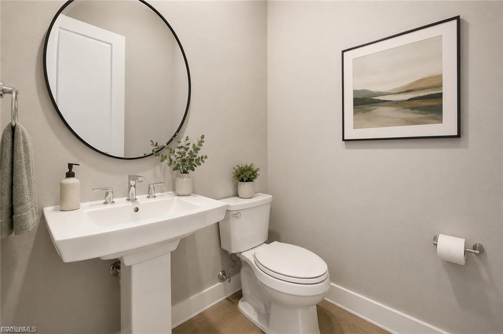 SEVEN SHORES - Residential