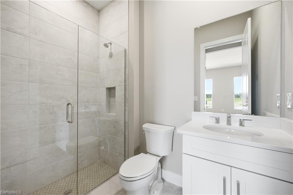 SEVEN SHORES - Residential
