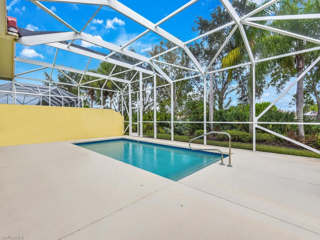 VILLAGE WALK OF BONITA SPRINGS - Residential