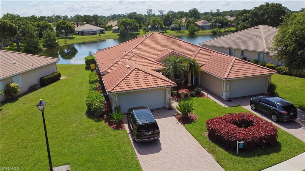 THE SHORES - Residential