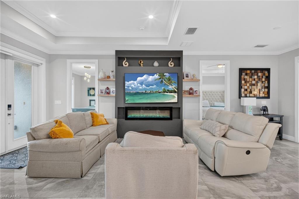 GOLDEN GATE ESTATES - Residential