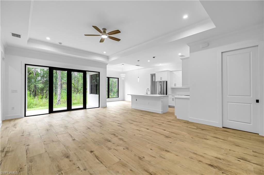 GOLDEN GATE ESTATES - Residential