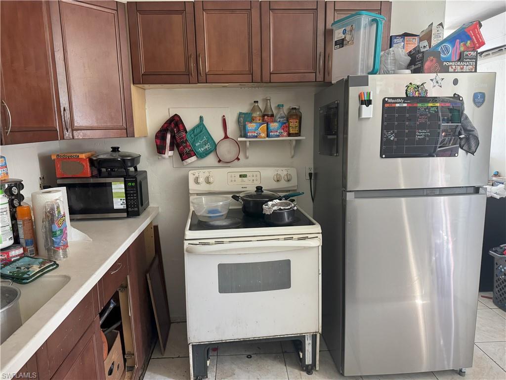 PINE MANOR - Residential Income