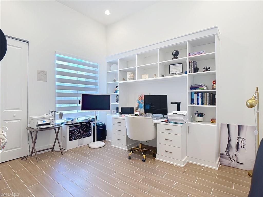 MAPLE RIDGE - Residential Lease