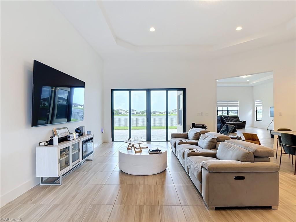 MAPLE RIDGE - Residential Lease