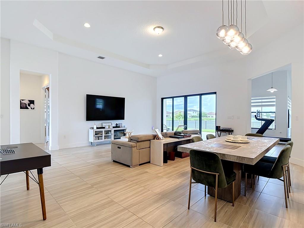 MAPLE RIDGE - Residential Lease