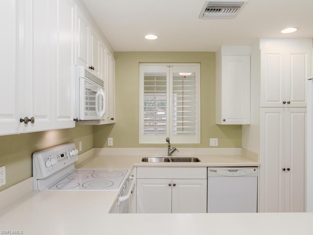 HIGH POINT PLACE - Residential