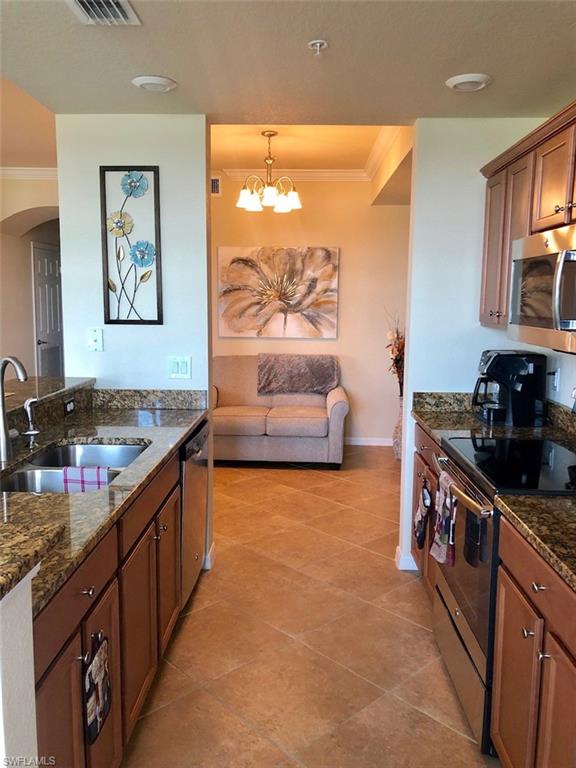 BONITA NATIONAL GOLF AND COUNTRY CLUB - Residential Lease
