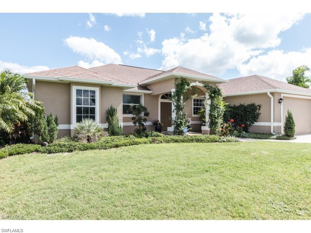 This beautiful 3 Bedroom 2 bath home with a den is conveniently located minutes from shopping, world class fishing, gulf access water ways, salt access boat ramps, and beautiful golf courses. Adding to the well maintained yard and curb appeal, this beautiful one owner home has the perfect split floor plan for your family. You will love the feeling of this tropical paradise home from the moment you step inside. The home included hard floors throughout living area, wet areas (including wood style laminate in the den), a huge eat-in kitchen with stainless appliances along tray ceilings in the master bedroom. The master bath has separate jetted tub and open concept shower with his and her sinks. Enjoy the spending time in beautifully designed back yard while sitting by the custom propane fire pit. Don’t pass up on the opportunity check out this move in ready home today.