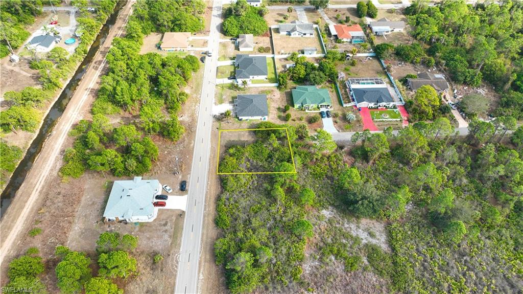 LEHIGH ACRES - Land
