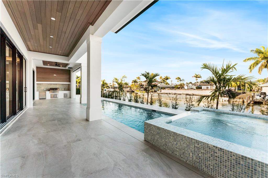 MARCO BEACH - Residential