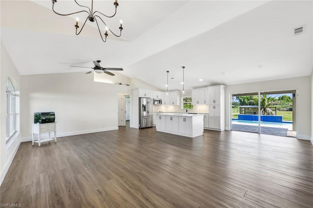 GOLDEN GATE ESTATES - Residential