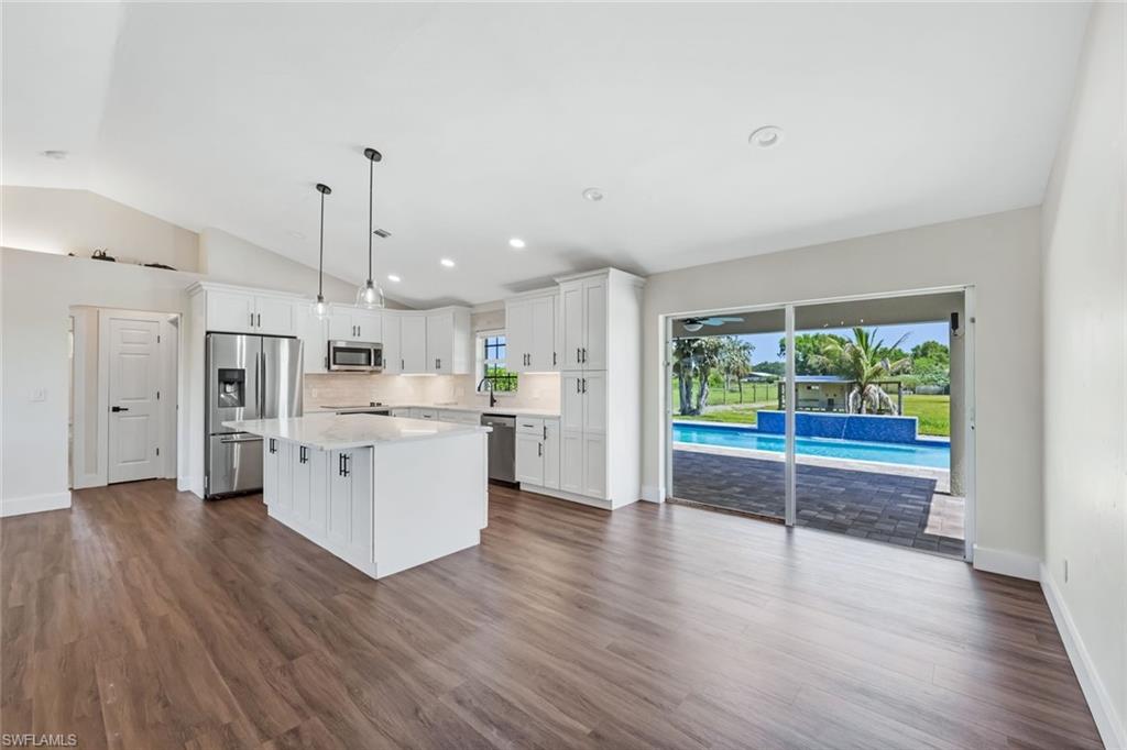 GOLDEN GATE ESTATES - Residential