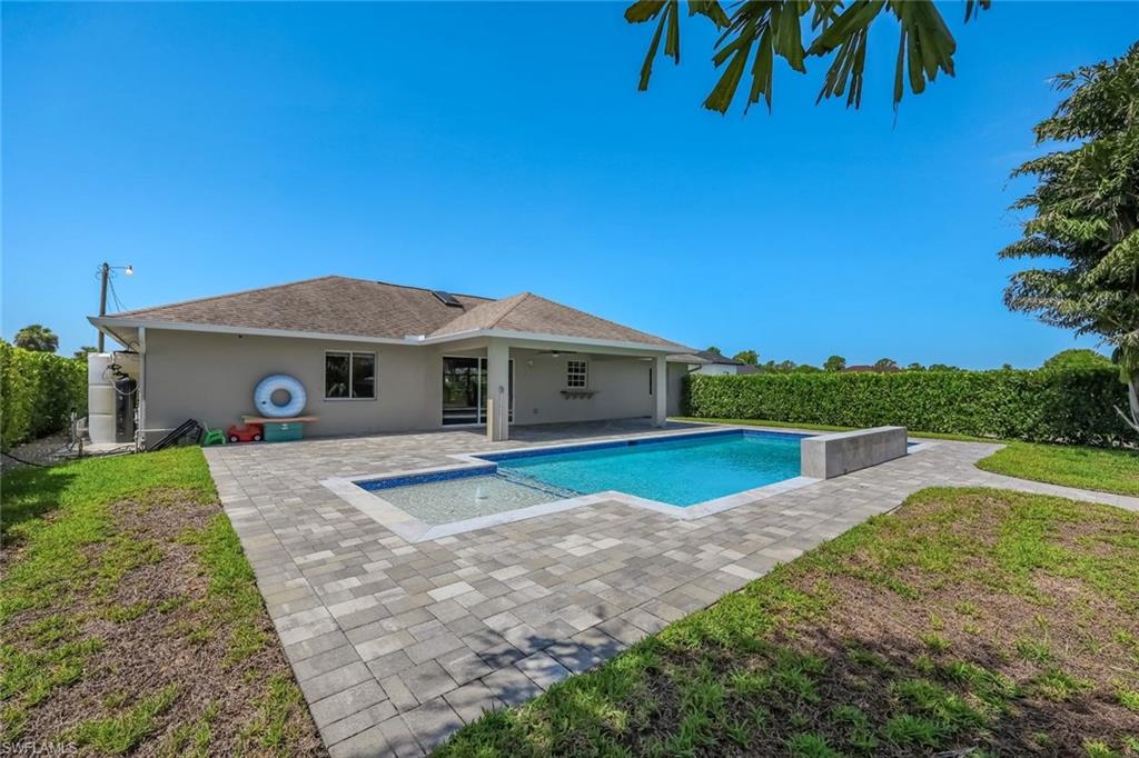 GOLDEN GATE ESTATES - Residential