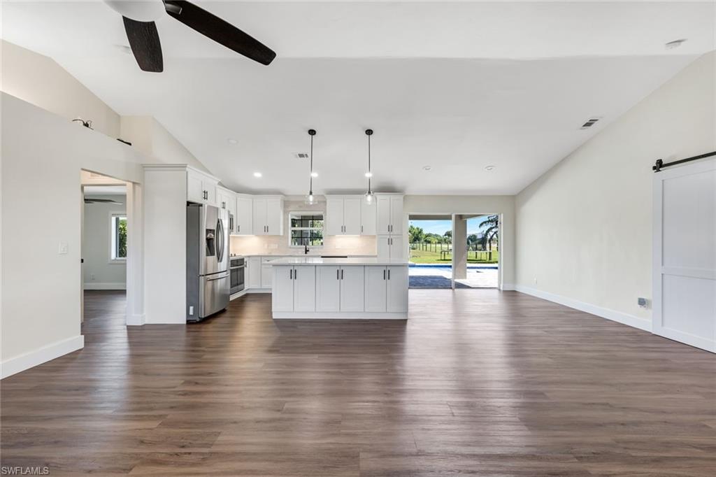 GOLDEN GATE ESTATES - Residential
