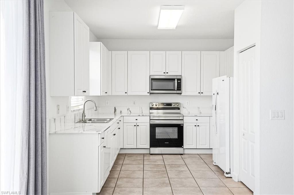 FALLS OF PORTOFINO - Residential Lease