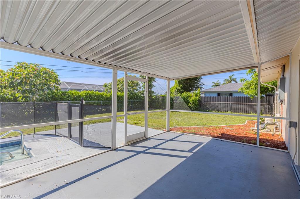 CAPE CORAL - Residential