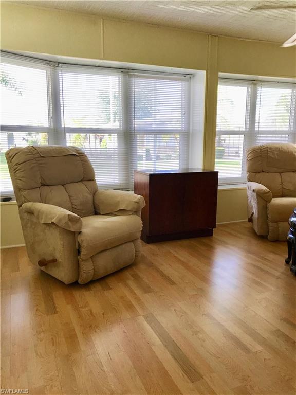 FOREST PARK MOBILE HOME - Residential