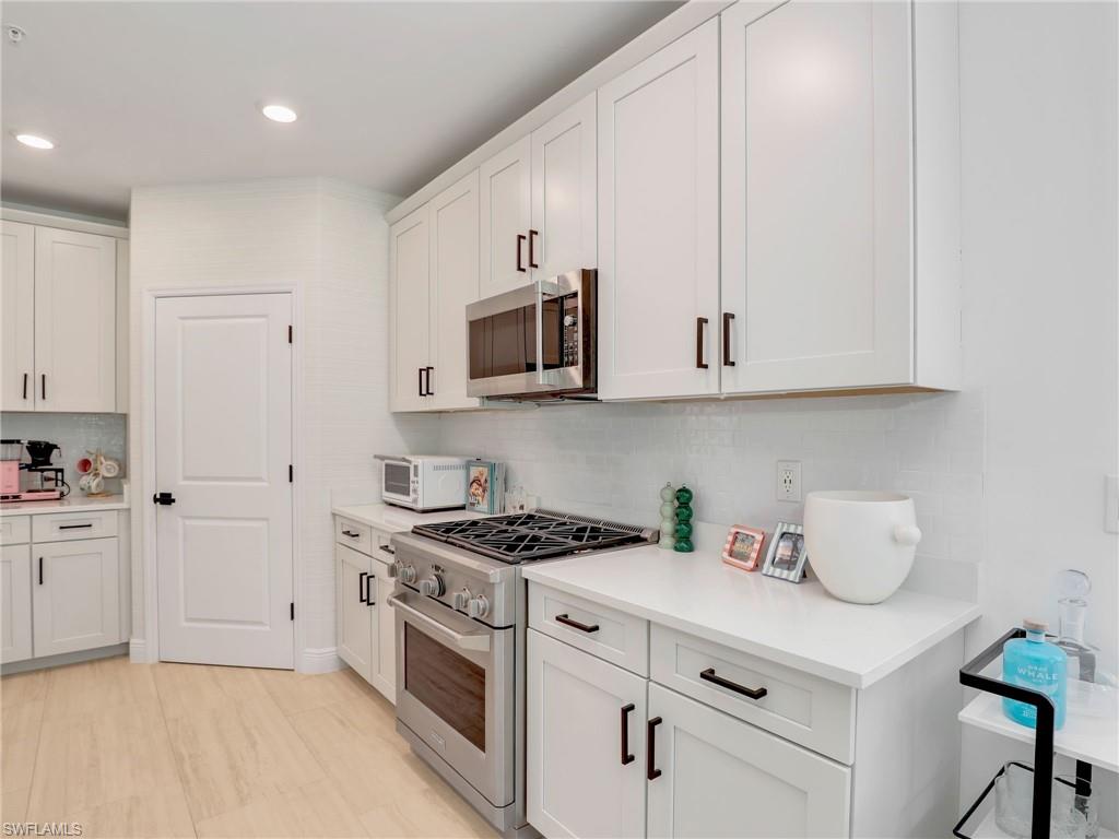 VIANSA - Residential Lease