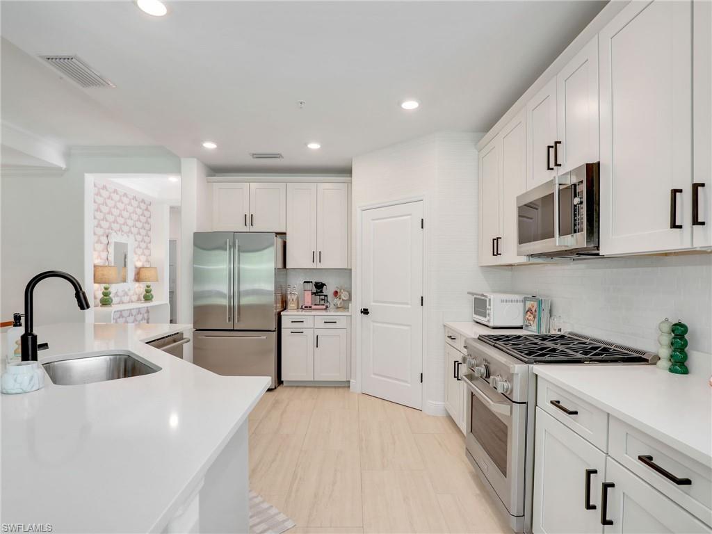 VIANSA - Residential Lease