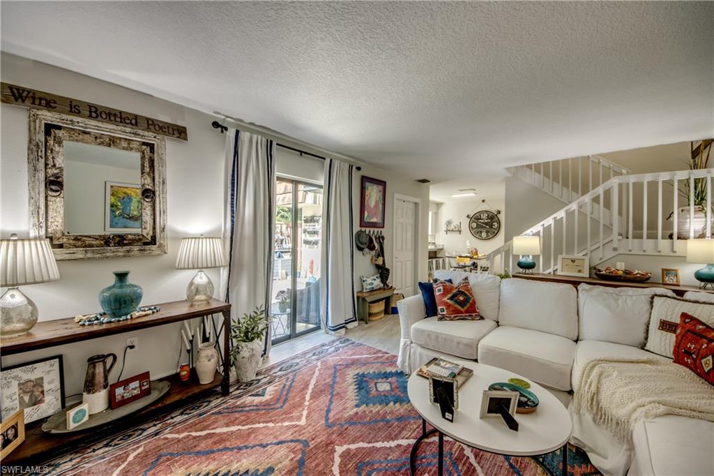 VILLAGE OF CEDARBEND - Residential Lease