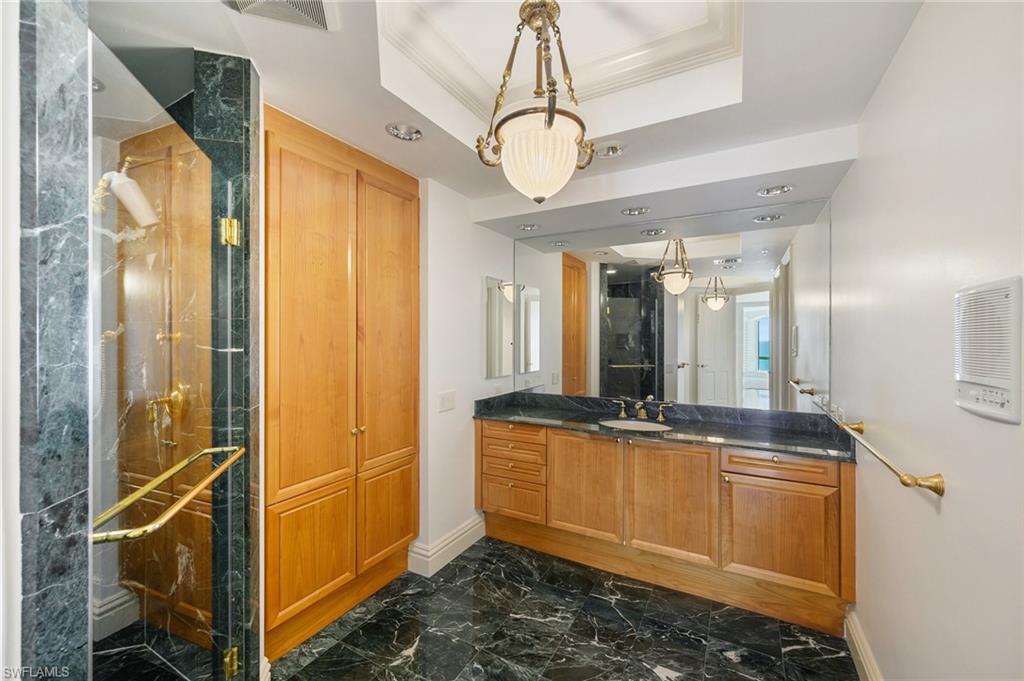 WINDSOR AT BAY COLONY - Residential