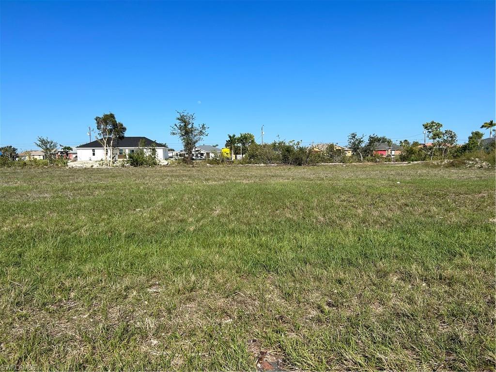 CAPE CORAL - Land