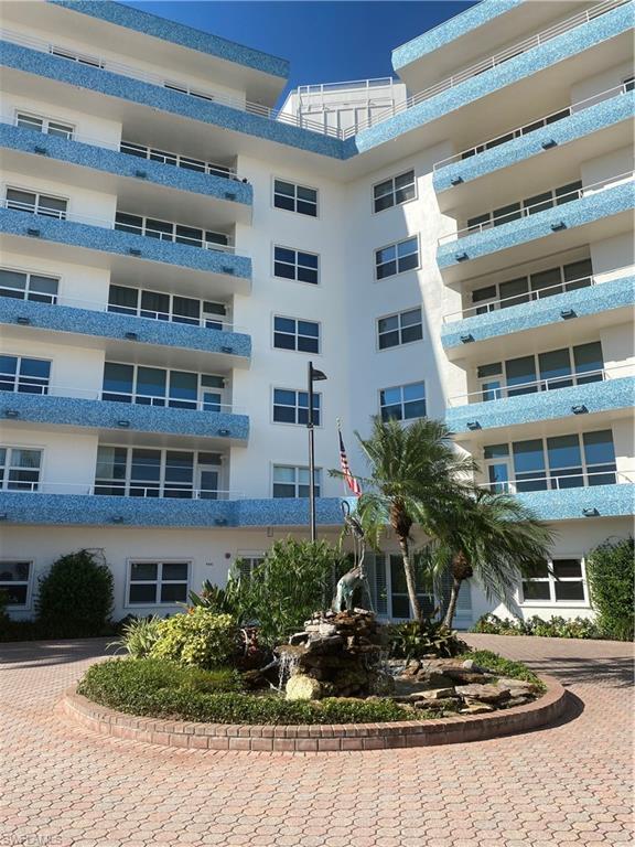 SUNSET CONDO - Residential