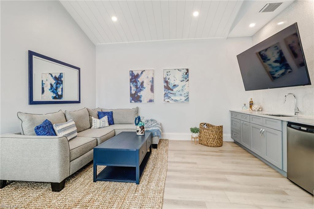 NORTHGATE VILLAGE - Residential Lease