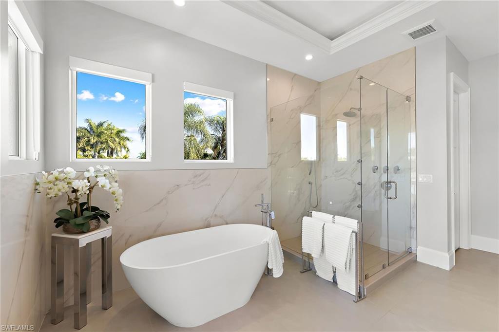 ROYAL HARBOR - Residential