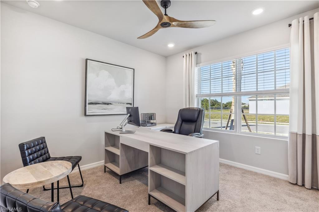 HEMINGWAY POINTE - Residential