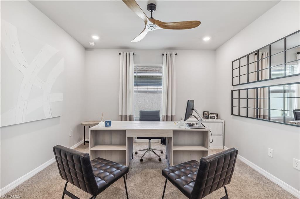 HEMINGWAY POINTE - Residential