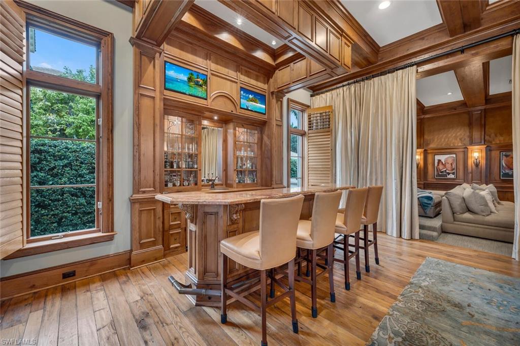 ISLE ROYALE - Residential